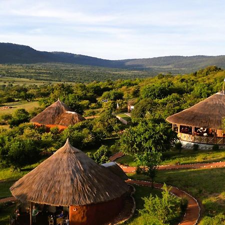Africa Safari Maasai Boma Villa Serengeti Bagian luar foto