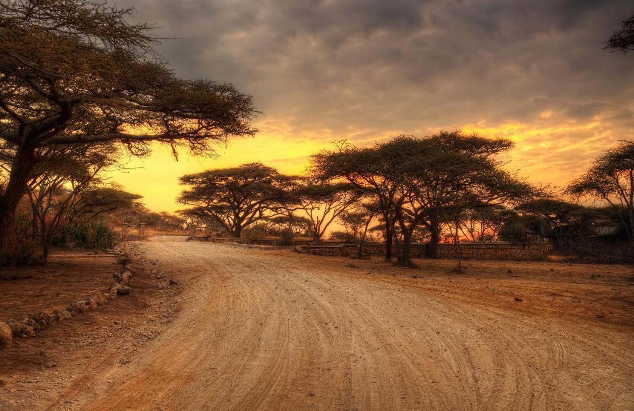 Africa Safari Maasai Boma Villa Serengeti Bagian luar foto