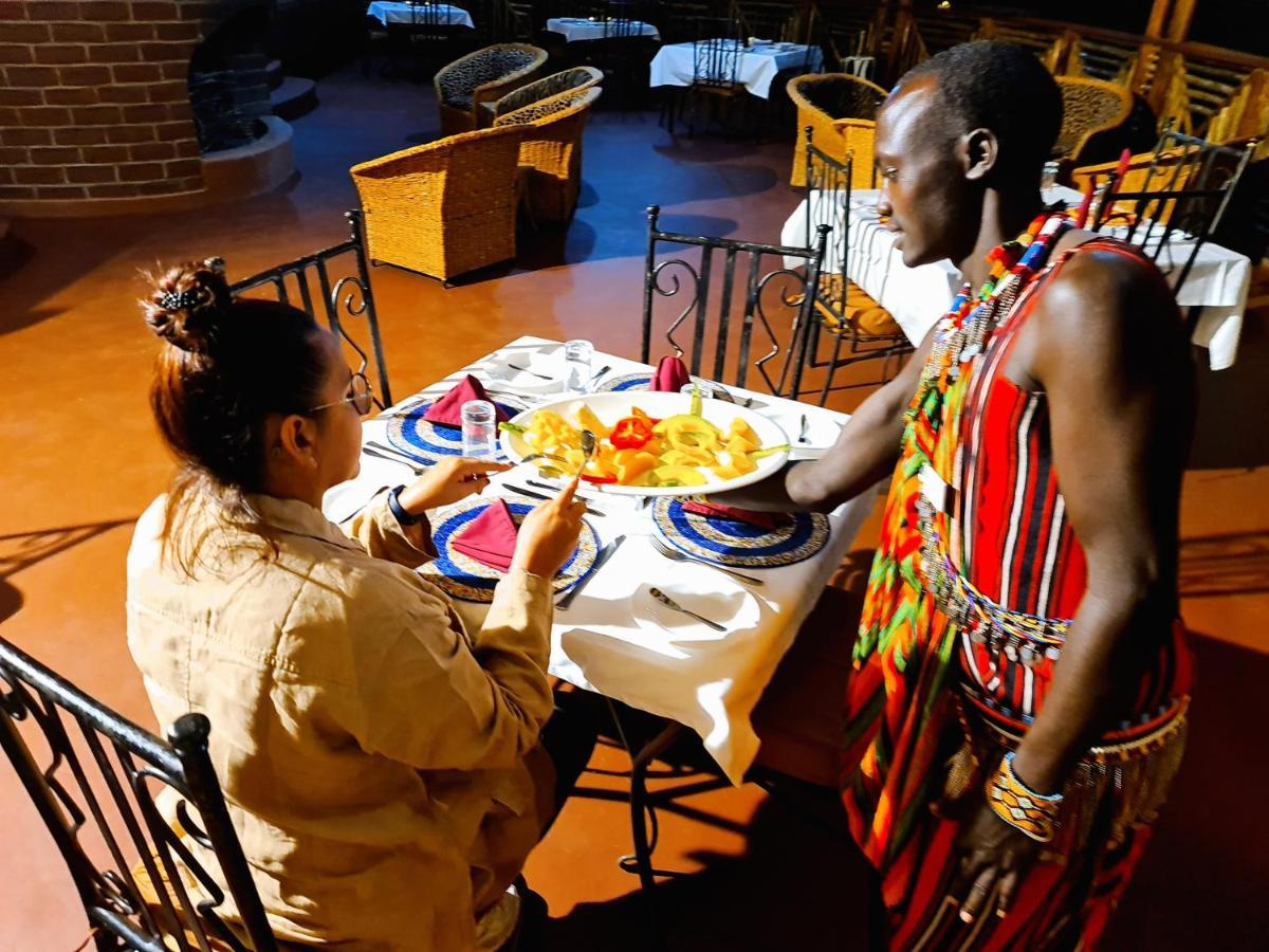Africa Safari Maasai Boma Villa Serengeti Bagian luar foto