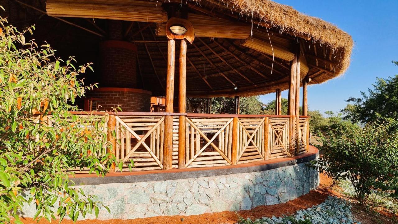 Africa Safari Maasai Boma Villa Serengeti Bagian luar foto